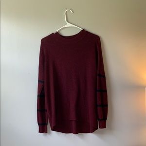 x-small american eagle burgundy sweater!!